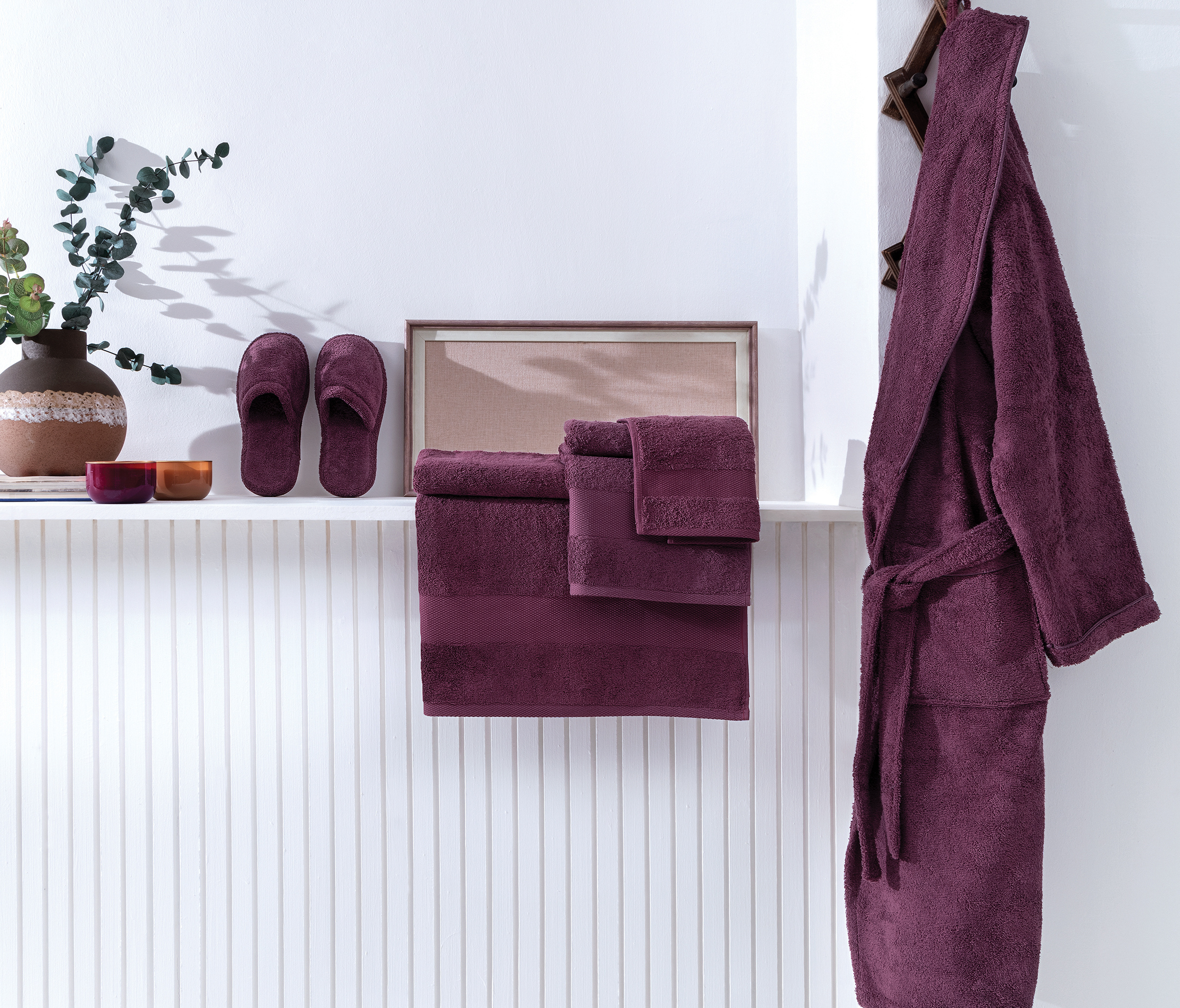 Essentials Bath Towel - Fushia (90x150 cm)