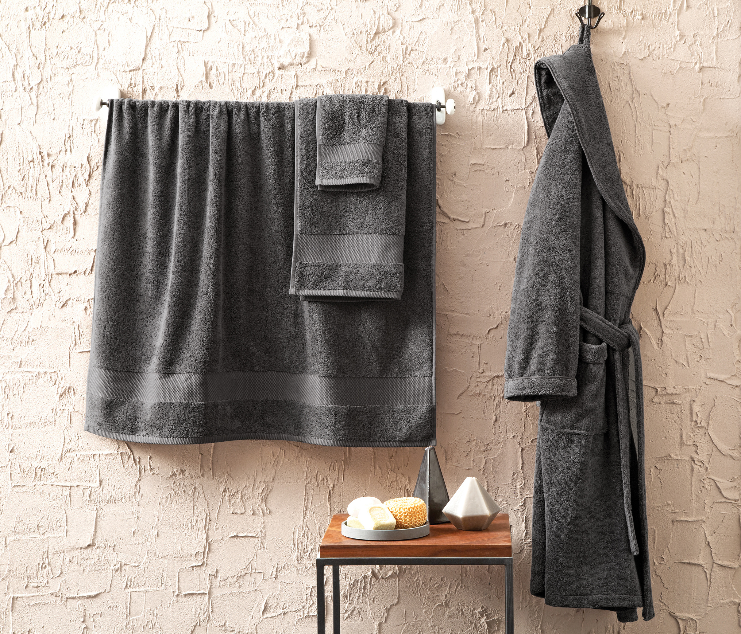 Essentials Bath Towel - Anthracite (90x150 cm)