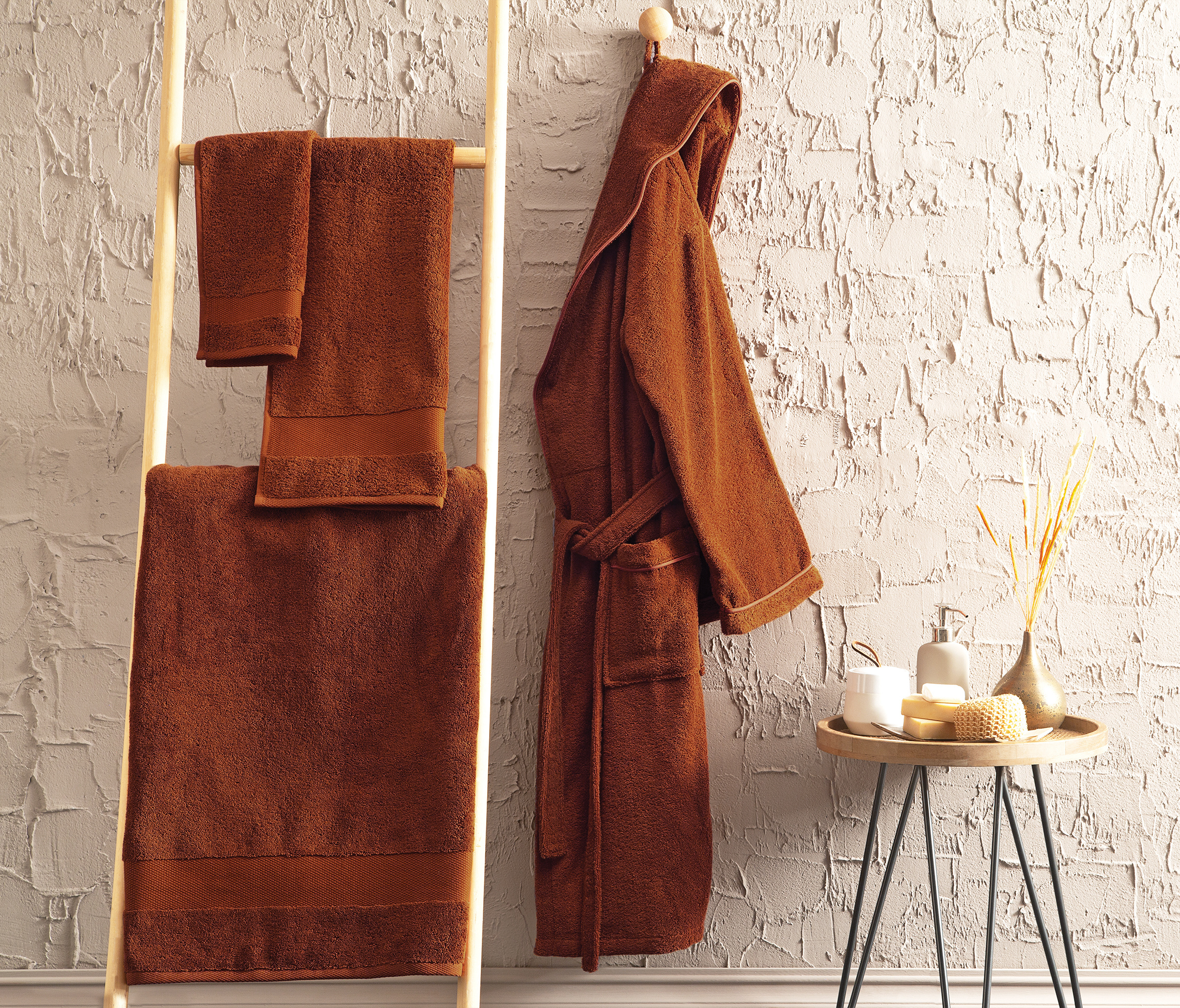 Essentials Bath Towel - Brick Red (90x150 cm)